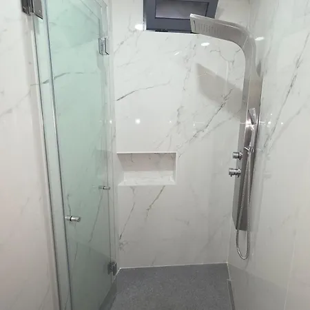 Lejlighed Rodrigues House - Private Jacuzzi *