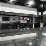 Rodrigues House - Private Jacuzzi Calheta (Madeira)
