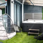 Apartment Rodrigues House - Private Jacuzzi Calheta (Madeira)