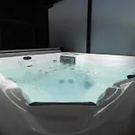 Appartement Rodrigues House - Private Jacuzzi *