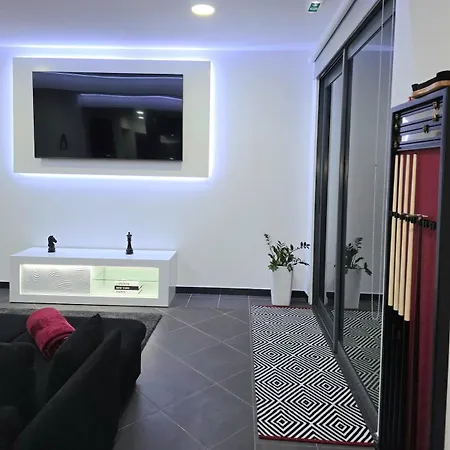 Apartment Rodrigues House - Private Jacuzzi Calheta (Madeira)