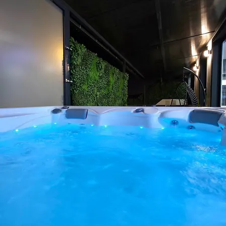 Rodrigues House - Private Jacuzzi