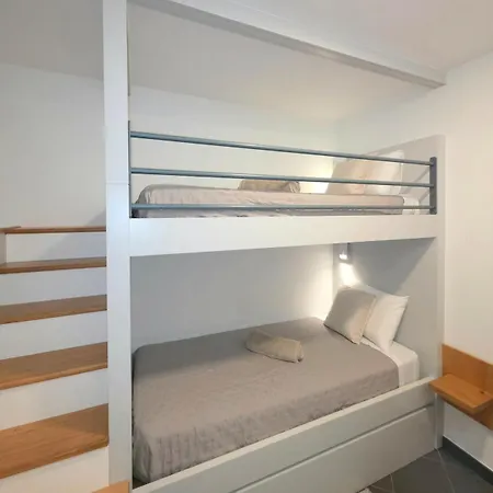 Rodrigues House - Private Jacuzzi Apartment