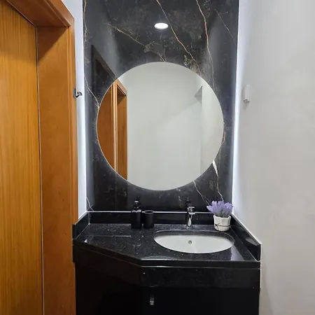 Apartment Rodrigues House - Private Jacuzzi *