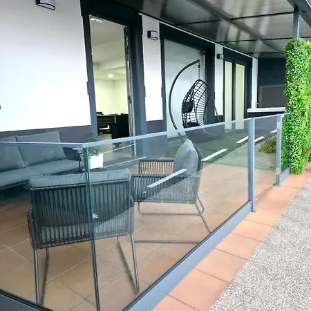 Rodrigues House - Private Jacuzzi Calheta (Madeira)