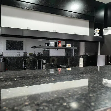 Rodrigues House - Private Jacuzzi Calheta (Madeira)